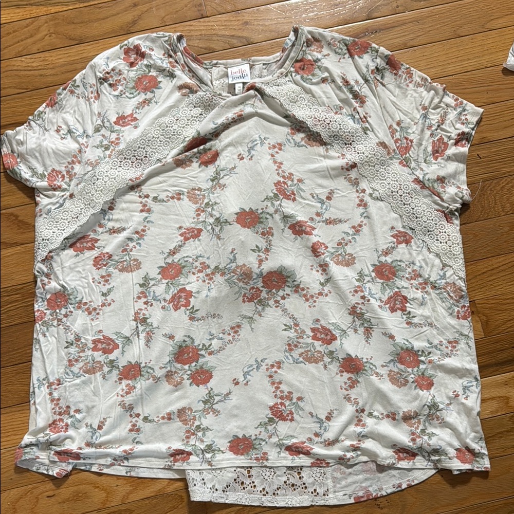 Belle du jour plus size Floral Print Women's Top